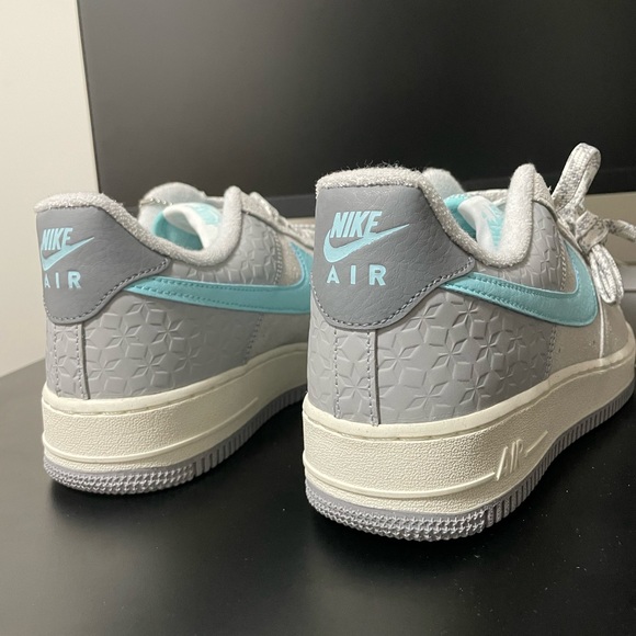 NIKE AF1 Pure Platinum/Copa-Wolf Grey LE - Picture 2 of 2